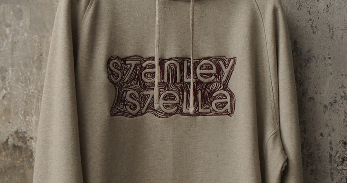 Kapuzenpullover von Stanley/Stella mit Stickerei